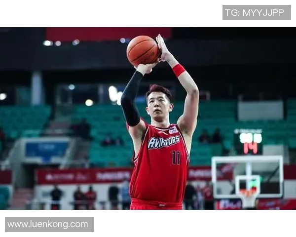 深圳羽毛球队在世锦赛积分榜上以56分稳居第一展现强劲实力