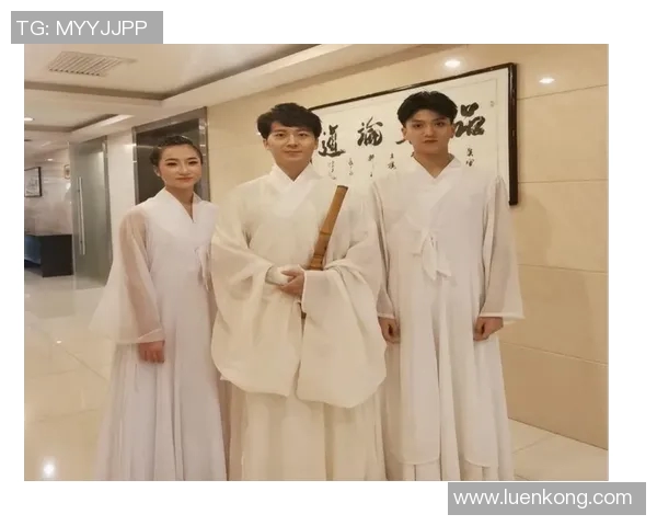 西安街舞队转型之路:从传统到现代的舞蹈变革与文化碰撞 西安街舞队转型之路:从传统到现代的舞蹈变革与文化碰撞