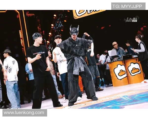 街舞热潮下的奋斗与梦想：北京街舞队成长历程的真实记录