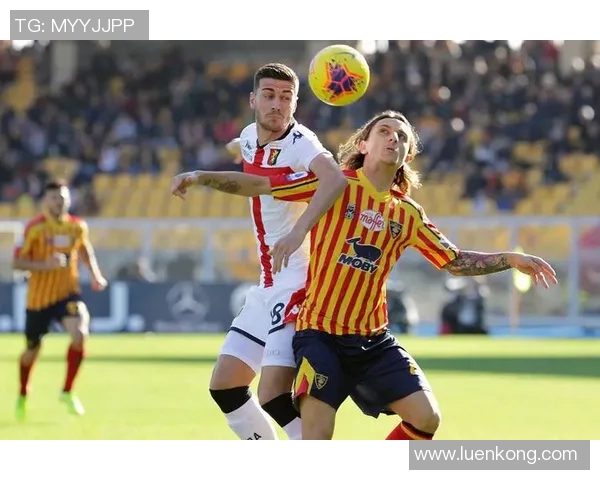 意甲激战卡利亚里迎战莱切双方全力争胜展现足球魅力 意甲激战卡利亚里迎战莱切双方全力争胜展现足球魅力