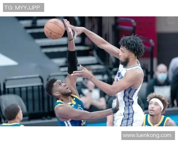 2015年勇士队与国王队精彩对决回顾及赛季表现分析