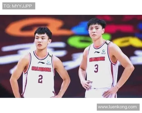 CBA精彩对决回放新疆队与山东队的巅峰对决全程回顾