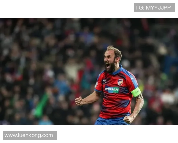 比尔森与奥林匹克的巅峰对决展现足球魅力与激情的较量