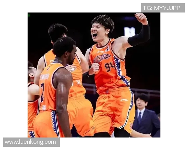 12年北京队与广东队的巅峰对决回顾与展望之战 12年北京队与广东队的巅峰对决回顾与展望之战