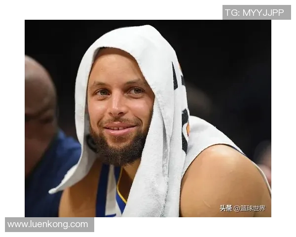 勇士对阵活塞库里本场比赛得分情况分析及精彩瞬间回顾 勇士对阵活塞库里本场比赛得分情况分析及精彩瞬间回顾