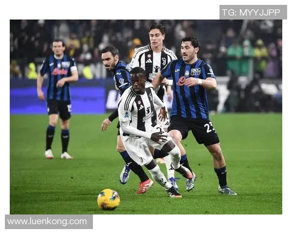 千禧年之战AC米兰与尤文图斯的经典对决回顾与分析