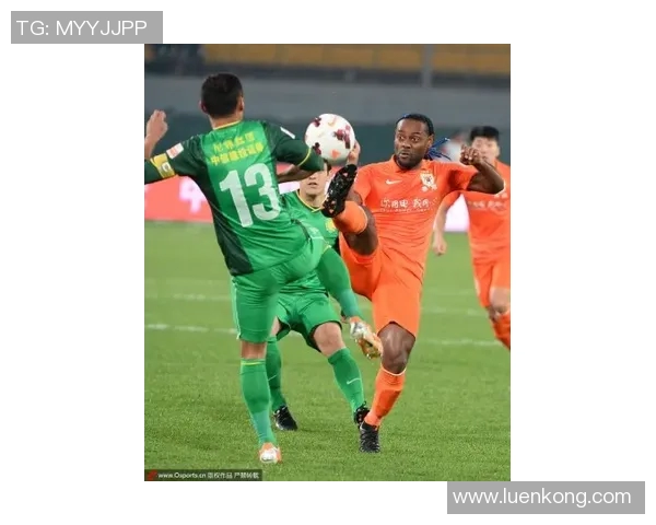 广东对阵福建马尚的精彩对决引发球迷热议,谁能赢得最终胜利 广东对阵福建马尚的精彩对决引发球迷热议,谁能赢得最终胜利