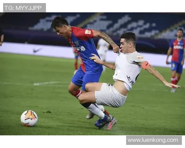 深入探讨上海足球队在比赛中的节奏表现与数据分析结果 深入探讨上海足球队在比赛中的节奏表现与数据分析结果