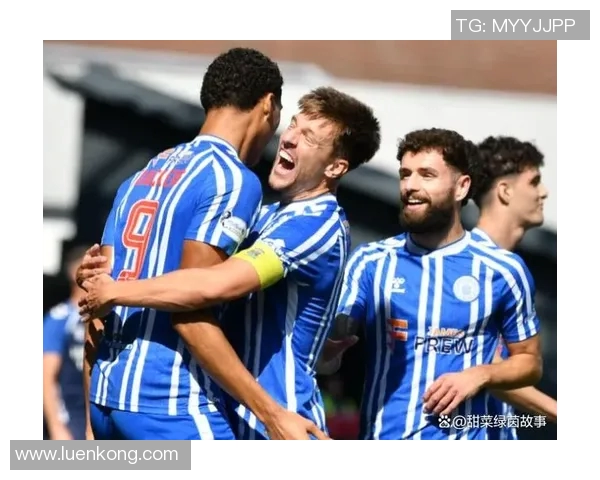 邓迪联与邓迪的激烈对决揭示苏超赛季的竞争格局与未来走势